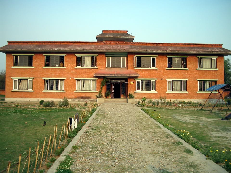 बाल सुधार गृह भक्तपुरमा झडपले उग्ररुप लिएपछि तोडफोड र आगजानी, कस्तो छ बालबालिको अवस्था
